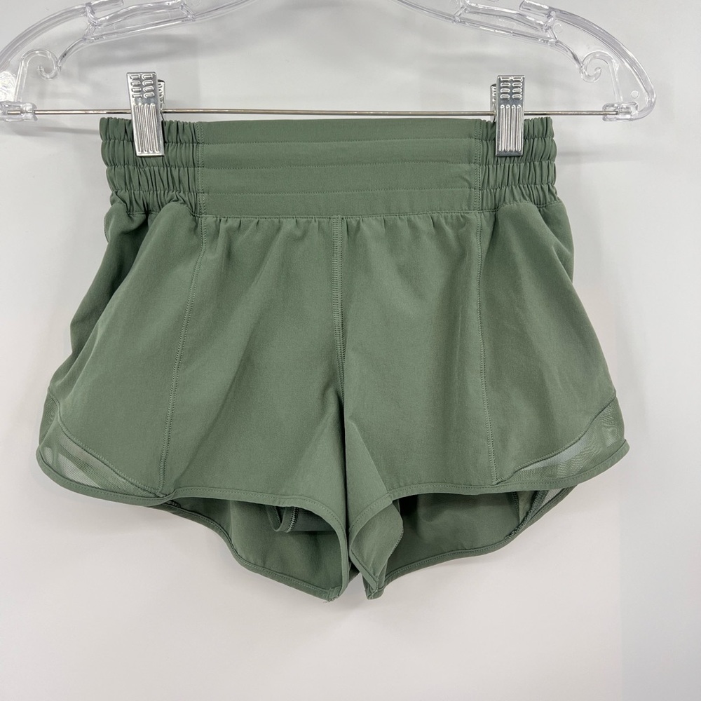 Lululemon high rise hottie hot Shorts 2.5” in Willow leaf XS - Picture 3 of 10